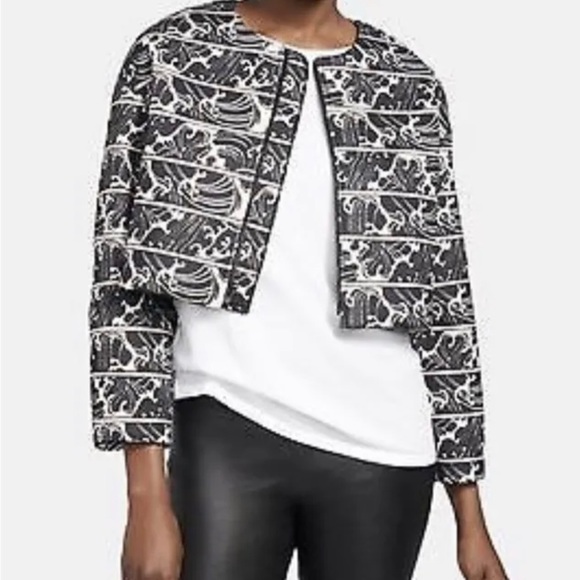 ELIZABETH AND JAMES Astor Print Scuba Jacket. Retail: $495
SIZE: M - Picture 2 of 10